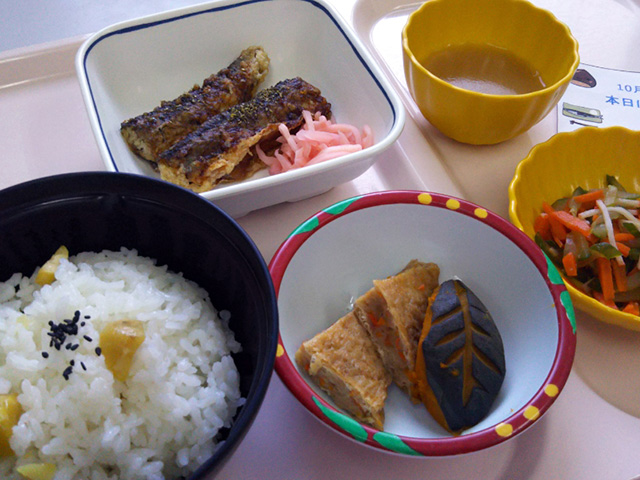 山崎病院では、栄養ばっちりな食事で入院も安心